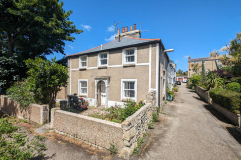 Park Corner, Penzance, TR18 4SP 2 bed end of terrace house for sale