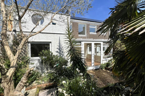 Marcwheal Mews, Mousehole, TR19 6QP 3 bed detached house for sale