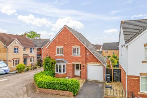 Summerleaze Crescent, Taunton TA2 4 bed detached house for sale