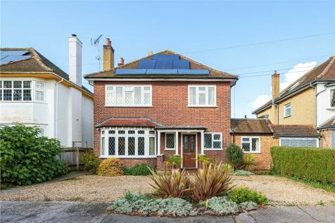 5 bedroom detached house for sale