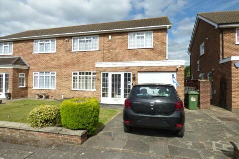 4 bedroom semi-detached house for sale