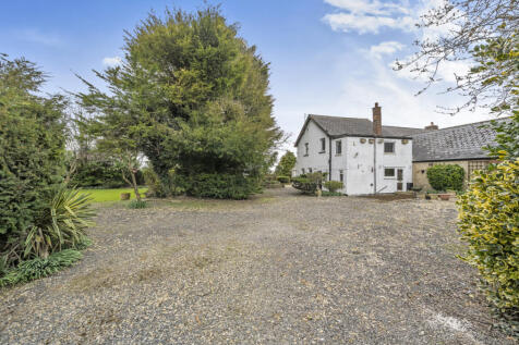 Red Barn, Wroughton, Swindon, SN4 3 bed semi