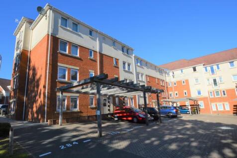 1 Bedroom Apartment with Parking... 1 bed flat for sale