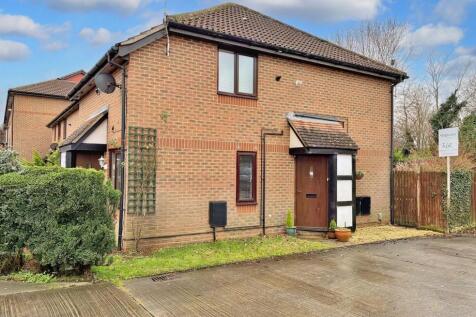 1 bedroom terraced house for sale
