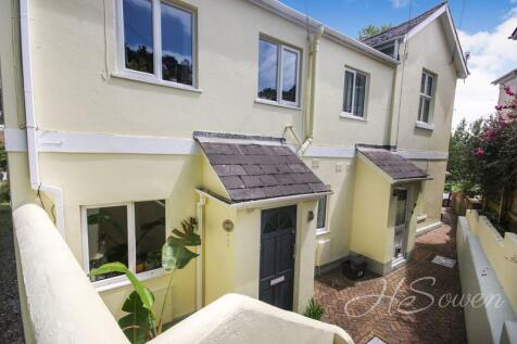1 bedroom ground floor flat for sale