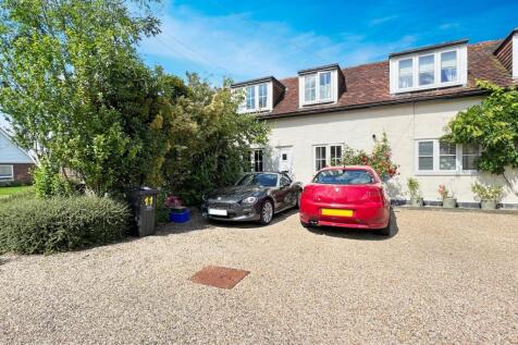 North Street, Tolleshunt D'arcy... 3 bed semi