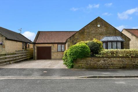 St. Andrews Meadow, Kirkby Malzeard... 3 bed detached bungalow for sale