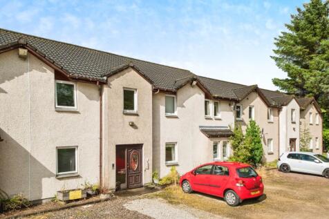 2 bedroom ground floor flat for sale