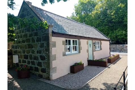 1 bedroom detached bungalow for sale
