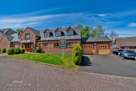 Dukes Grove, Walsall WS3 5 bed detached house for sale