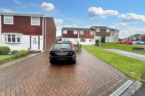 Weir Close, Plymouth PL6 3 bed end of terrace house for sale