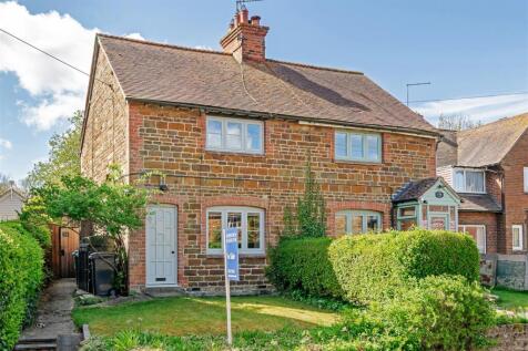 2 bedroom cottage for sale