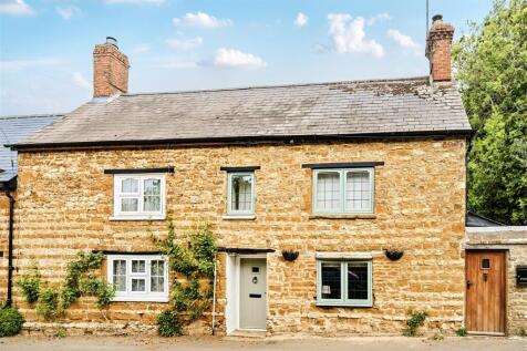 2 bedroom cottage for sale