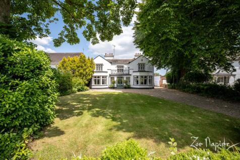 Herongate 5 bed detached house for sale
