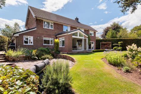 Manor Park, Great Barrow, CH3 4 bed detached house for sale