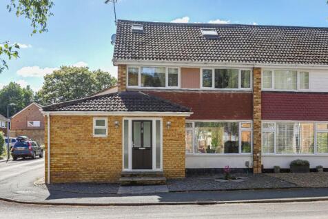 5 bedroom semi-detached house for sale