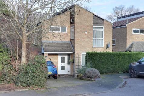 Badminton Close, Stevenage SG2 3 bed detached house for sale