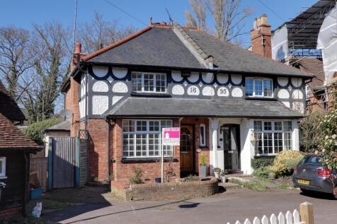 2 bedroom semi-detached house for sale