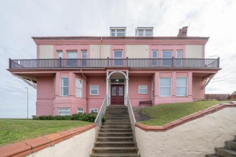 1 bedroom ground floor flat for sale