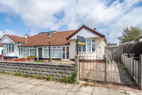2 bedroom bungalow for sale