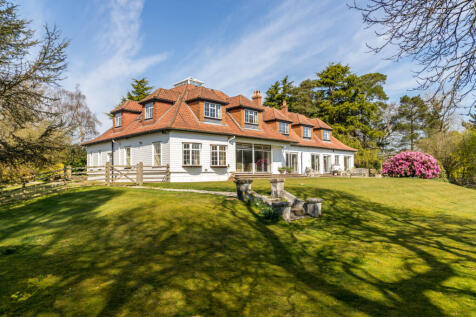 Tupwood Lane, Caterham, Surrey, CR3 6 bed detached house for sale