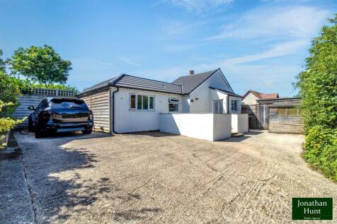Hare Street Road, Buntingford SG9 3 bed semi