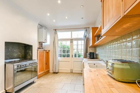 Willingdon Road, Wood Green, London, N22 4 bed end of terrace house for sale