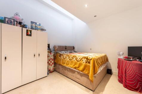 1 bedroom flat for sale