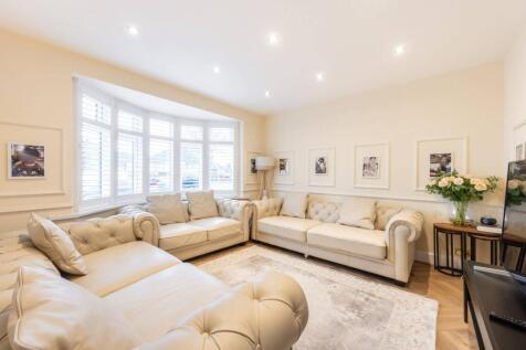 Beverley Gardens, Wembley Park... 3 bed semi