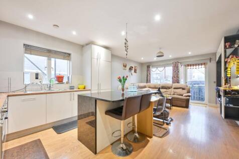 Harrowdene road, Wembley, HA0 2 bed flat for sale