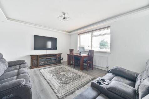 Atherton Heights, Wembley, HA0 2 bed flat for sale