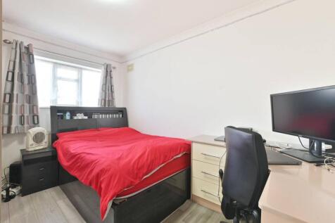 Church Lane, Kingsbury, London, NW9 2 bed flat for sale