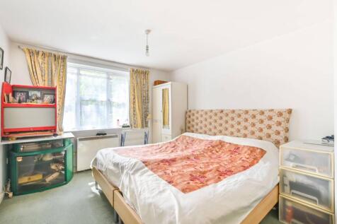 Crawford Avenue, Wembley, HA0 2 bed flat for sale
