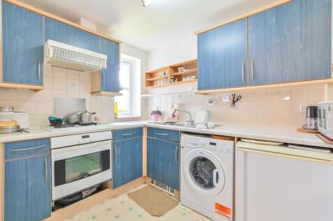 Crawford Avenue, Wembley, HA0 2 bed flat for sale