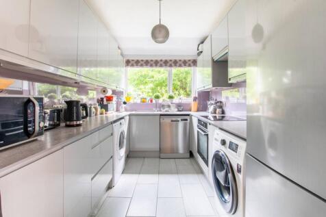 Castleton Avenue, Wembley, HA9 5 bed semi