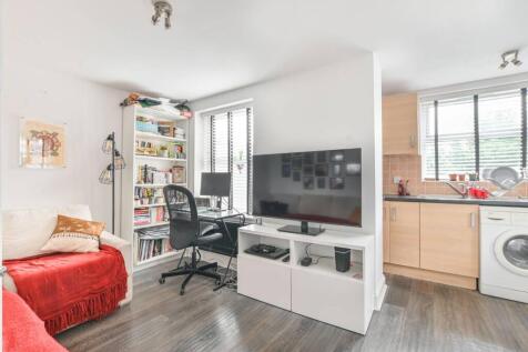 1 bedroom flat for sale