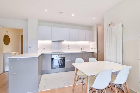 Empire Way, Wembley Park, Wembley, HA9 2 bed flat for sale