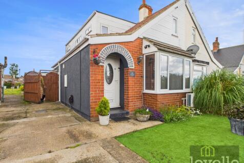 St Andrews Road, Mablethorpe LN12 2 bed semi