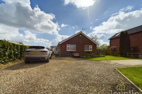 3 bedroom detached bungalow for sale