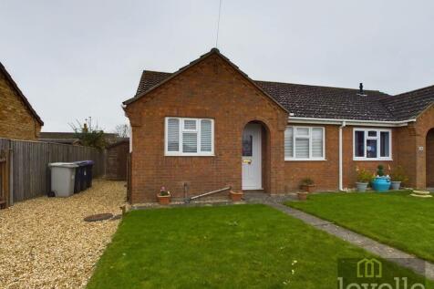 2 bedroom semi-detached bungalow for sale