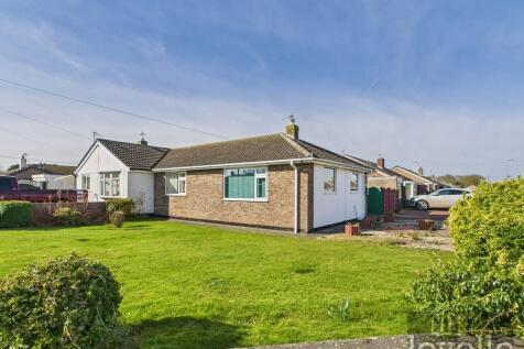 2 bedroom semi-detached bungalow for sale