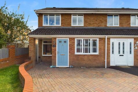 3 bedroom semi-detached house for sale