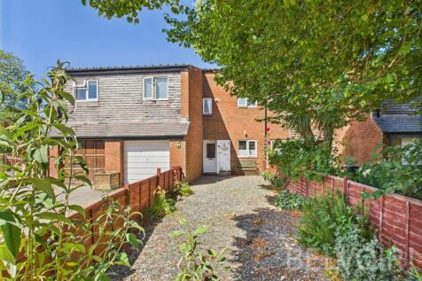 Withywood Drive, Telford TF3 4 bed terraced house for sale