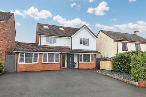 5 bedroom detached house for sale