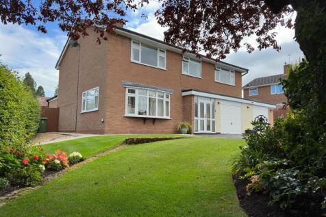 4 bedroom detached house for sale