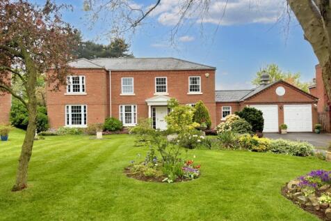 5 bedroom detached house for sale