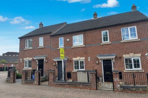 2 bedroom terraced house for sale