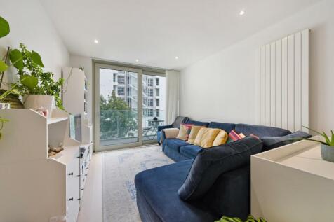Corsair House, Royal Wharf, E16 2 bed apartment for sale
