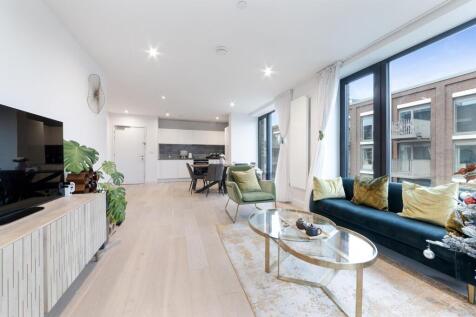 John Cabot House, Royal Wharf, E16 2 bed apartment for sale