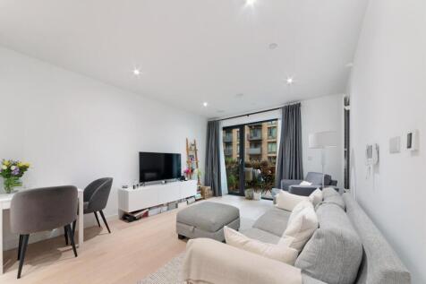 Banyan Court, Regalia Close, London, E16 1 bed apartment for sale